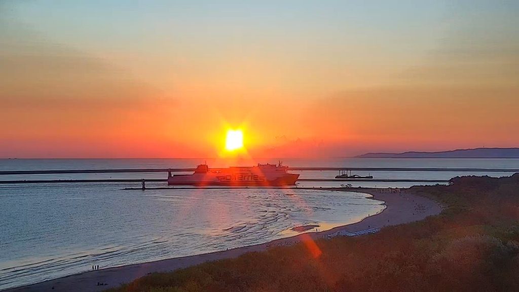 polferis port wschod plaza swinoujscie